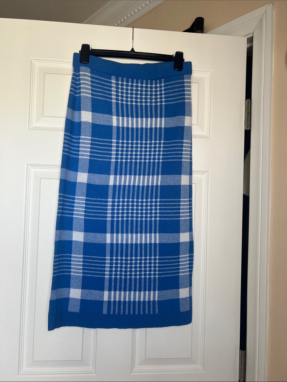 Halogen Blue and White Plaid Knit Midi Skirt